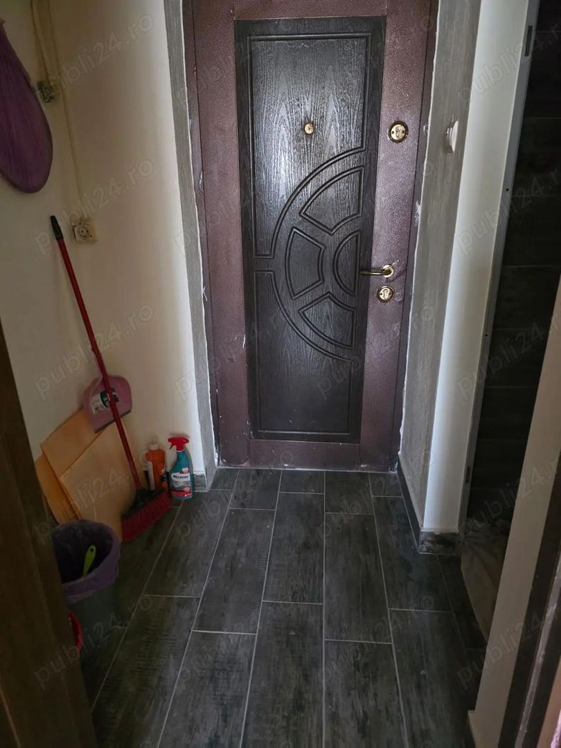 BRASADAS vinde garsoniera la PARTER pe Ostrovului. - Poză 4