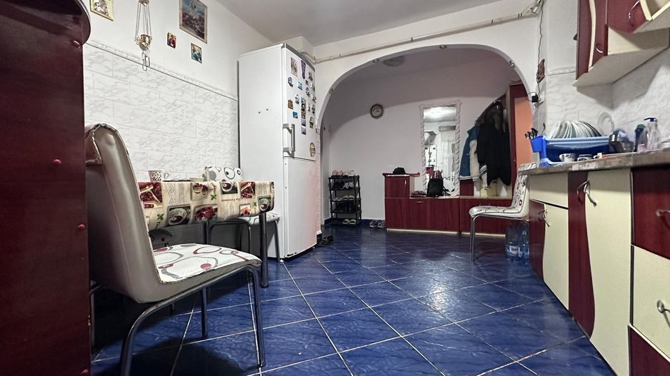 Apartament spațios cu 4 camere de vânzare! - Poză 11