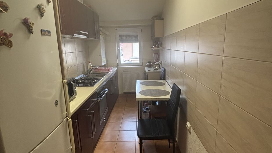 Mobilat si utilat aproape de Spitalul Judetean - Poză 4