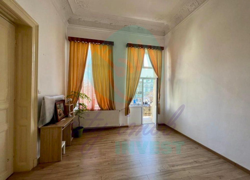 Apartament in vila cu arhitectura specifica perioadei interbelice - Poză 4