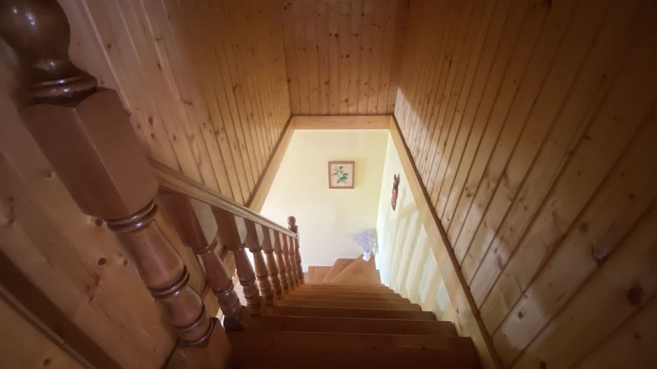 Oaza de liniste si verdeata! Vanzare casa cu 5 camere in Pucioasa - Poză 27