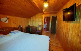 Casa / pensiune investitie sat Pestera, Moieciu, Bran - Poză 13