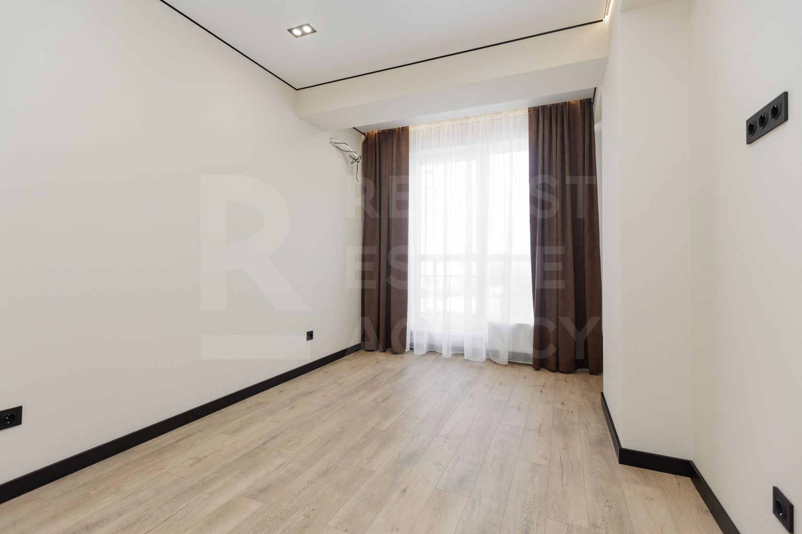 Vânzare, apartament, 2 camere, str. Ghica Voda, Botanica - Poză 32