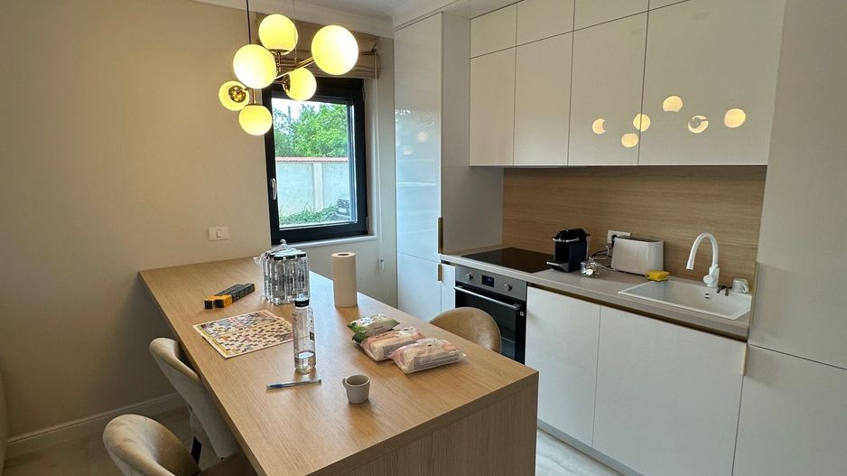 Apartment deosebit  se vinde complet mobilat - Poză 7