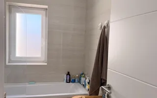 Apartamet 3 camere  Dumbrăvița etaj 1 - Poză 16