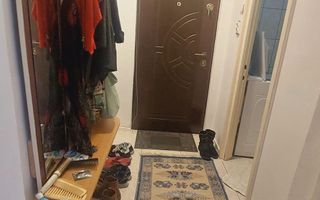 Vânzare-Schimb apartament 2 camere str. Jiului Micro 14 - Poză 5