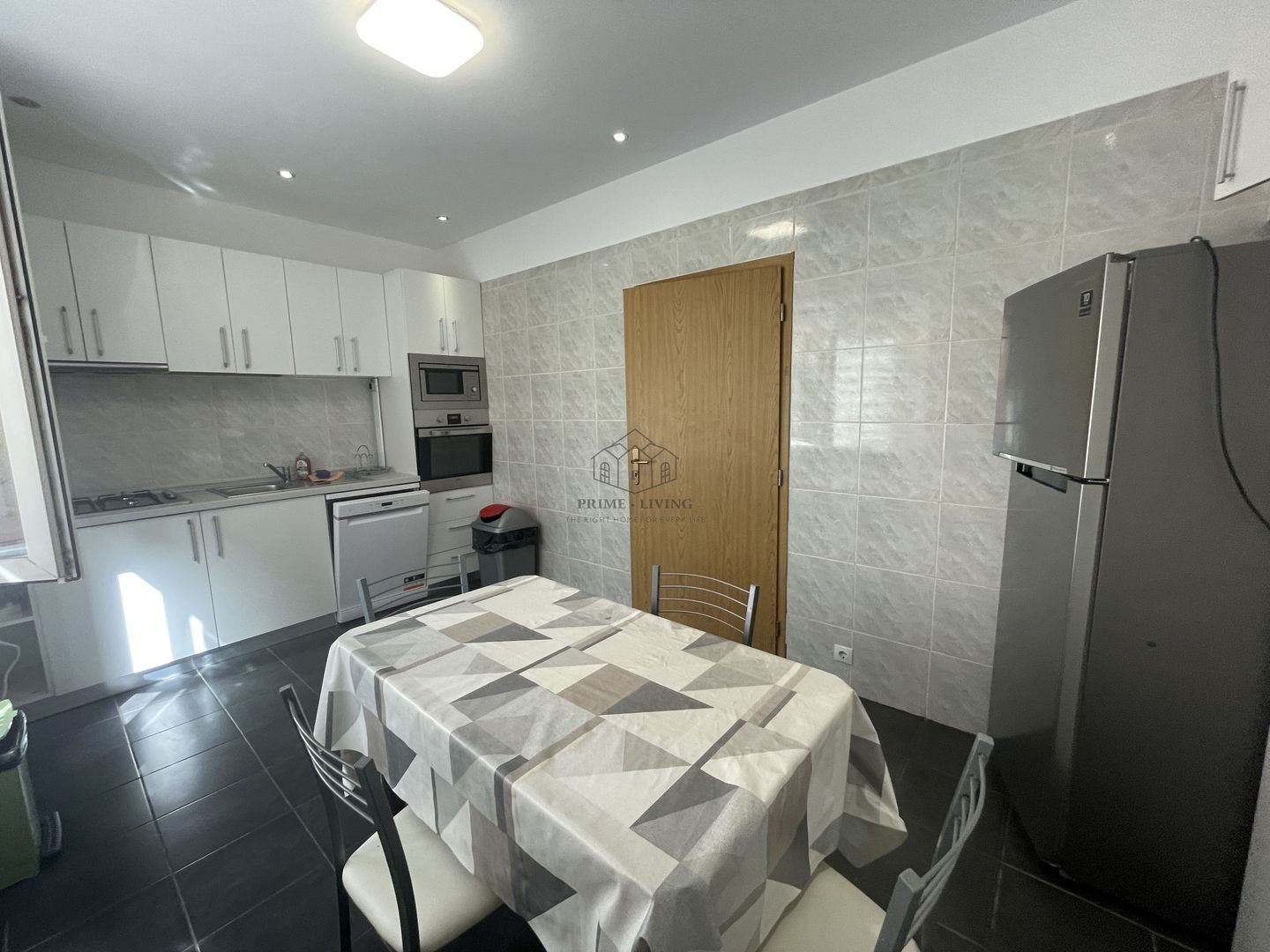 APARTAMENT SPATIOS CU 3 CAMERE IN ZONA COMPOZITORI FLOREASCA - Poză 3