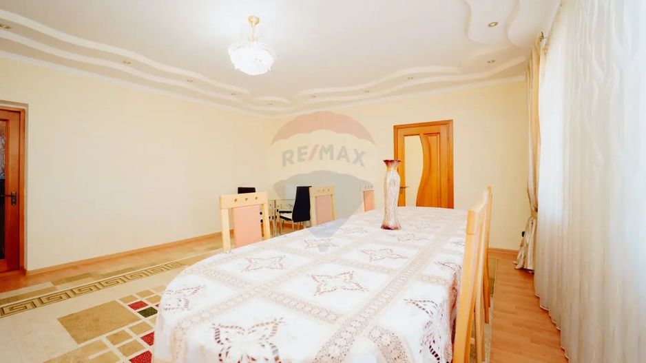 De Vinzare Casa în 2 nivele or. Orhei, - Poză 24