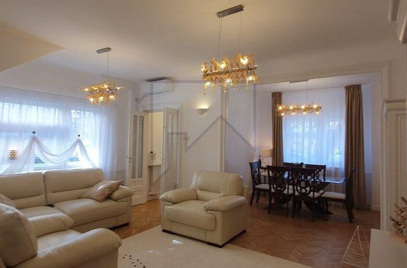 Vanzare Vila 5 camere Domenii - Poză 2