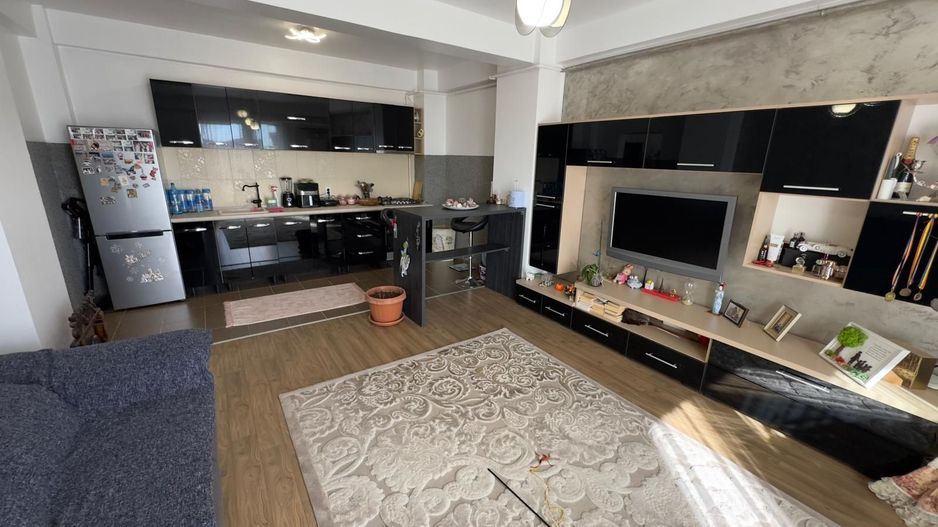 AP. 2 CAMERE MARULUI, MOBILAT, LOC PARCARE, BLOC NOU, COMISION 0% - Poză 1