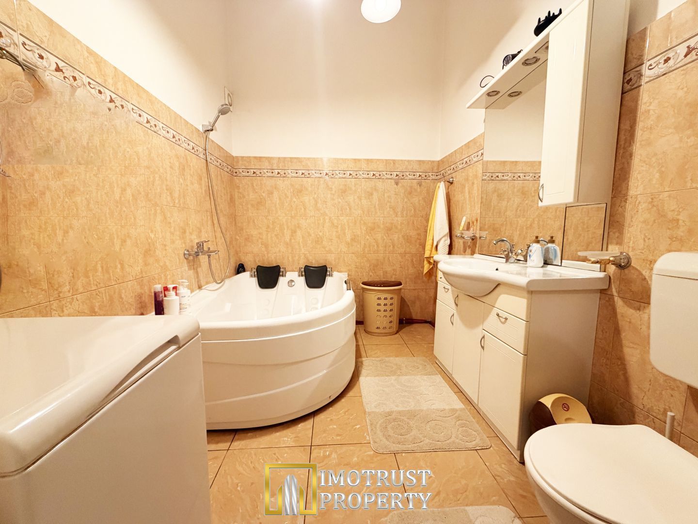Apartament ultracentral 2 camere și acces pietonal din două străzi - Poză 6