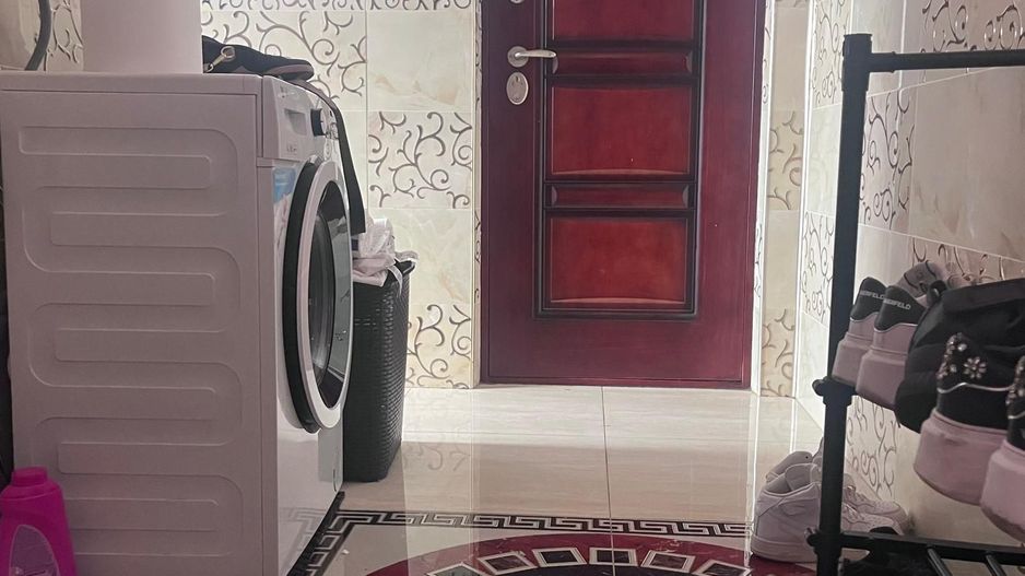 Închiriere apartament cu 2 camere în Micro 6 Târgoviște! - Poză 9