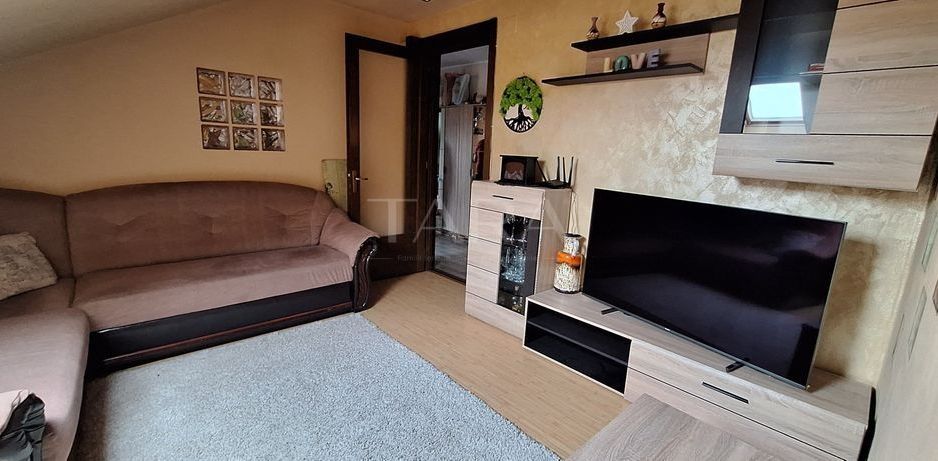 Mansardă 2 camere decomandate – Florești, zona Eroilor - Poză 1