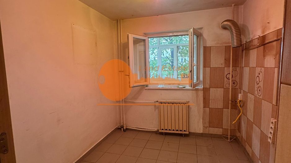 3 camere Crangasi-Zboina Neagra( Geam baie ) - Poză 9