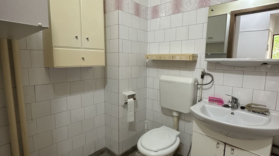 Apartament 2 camere etaj 2  decomandat - Poză 22