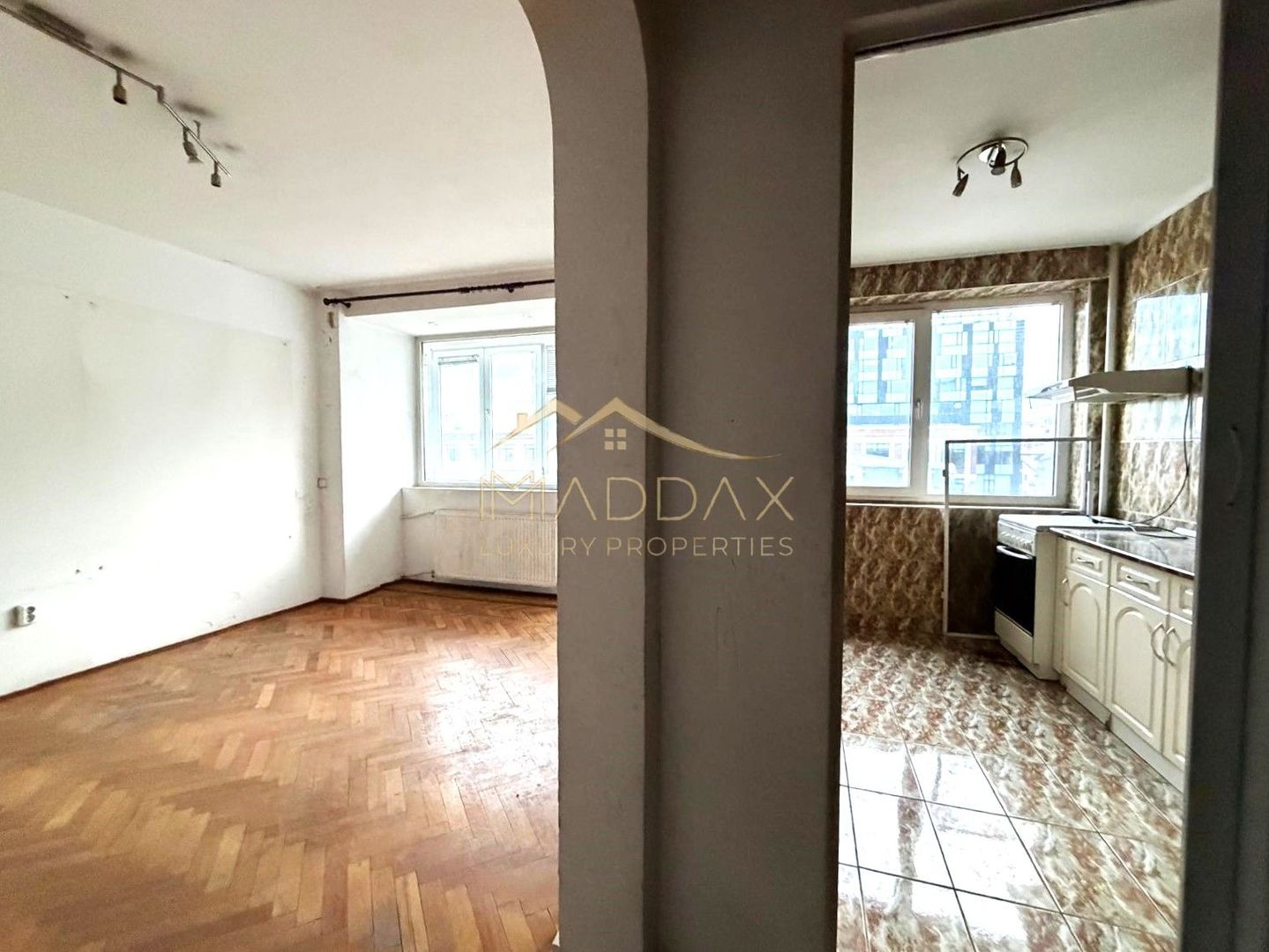 Apartament 2 camere de renovat // Dorobanti // bvd Iancu de Hunedoara - Poză 4