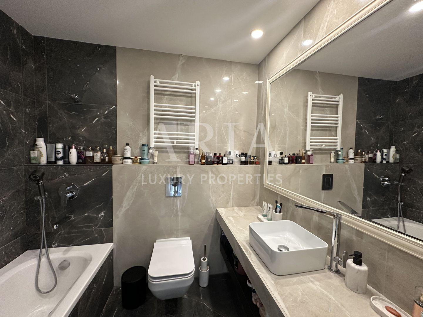 TRIANA 3 CAMERE | CURTE | PISCINA | GYM - Poză 8