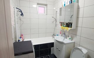 Vand apartament decomandat cu 2 camere - Poză 6
