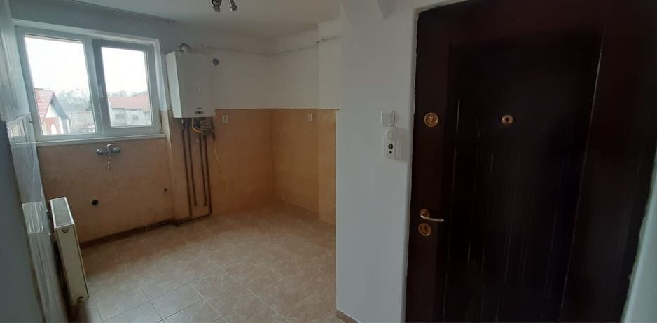 BRASADAS vinde ap 2 cam etaj 3 in zona CENTRALA. - Poză 3