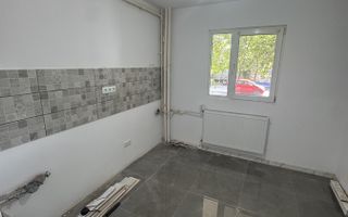 Vanzare Apartament 2 Camere Calea  Vitan intersectia Mihai Bravu - Poză 5