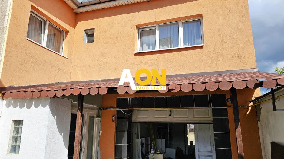 1/2 Duplex 4 camere, 341 mp teren, Cetate - zona Schit - Poză 1