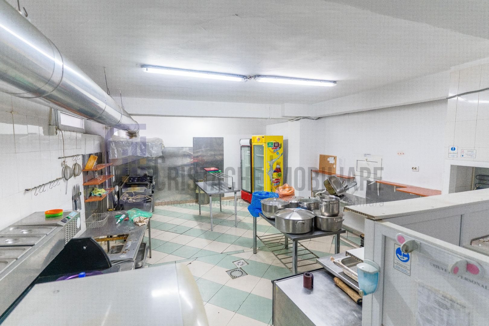 🏢 SPAȚIU COMERCIAL DEMISOL | ȘOSEAUA INDUSTRIILOR | 140 MP | METROU REPUBLICA - Poză 1