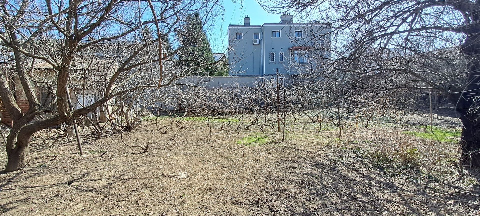 SECTOR 2 - CALARASILOR - TELEAJEN, teren 569 mp, pretabil investitie - Poză 1