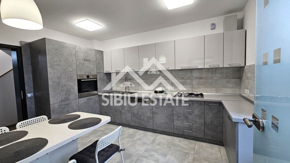 Casa individuala garaj pivnita curte mare - Poză 6