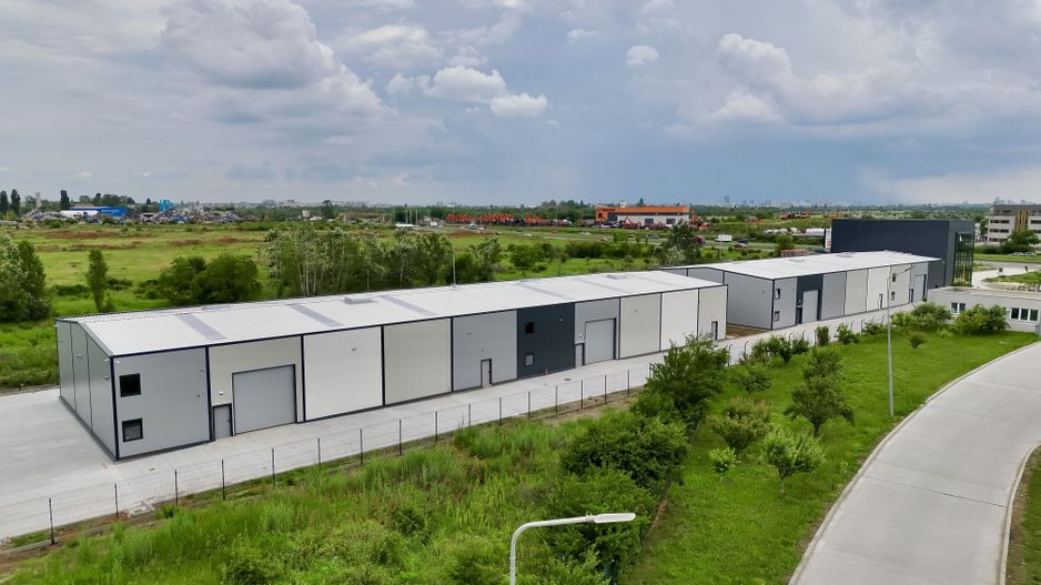 Spațiu logistic nou, cu 4 hale plus showroom și spațiu birouri P+2 - Poză 2
