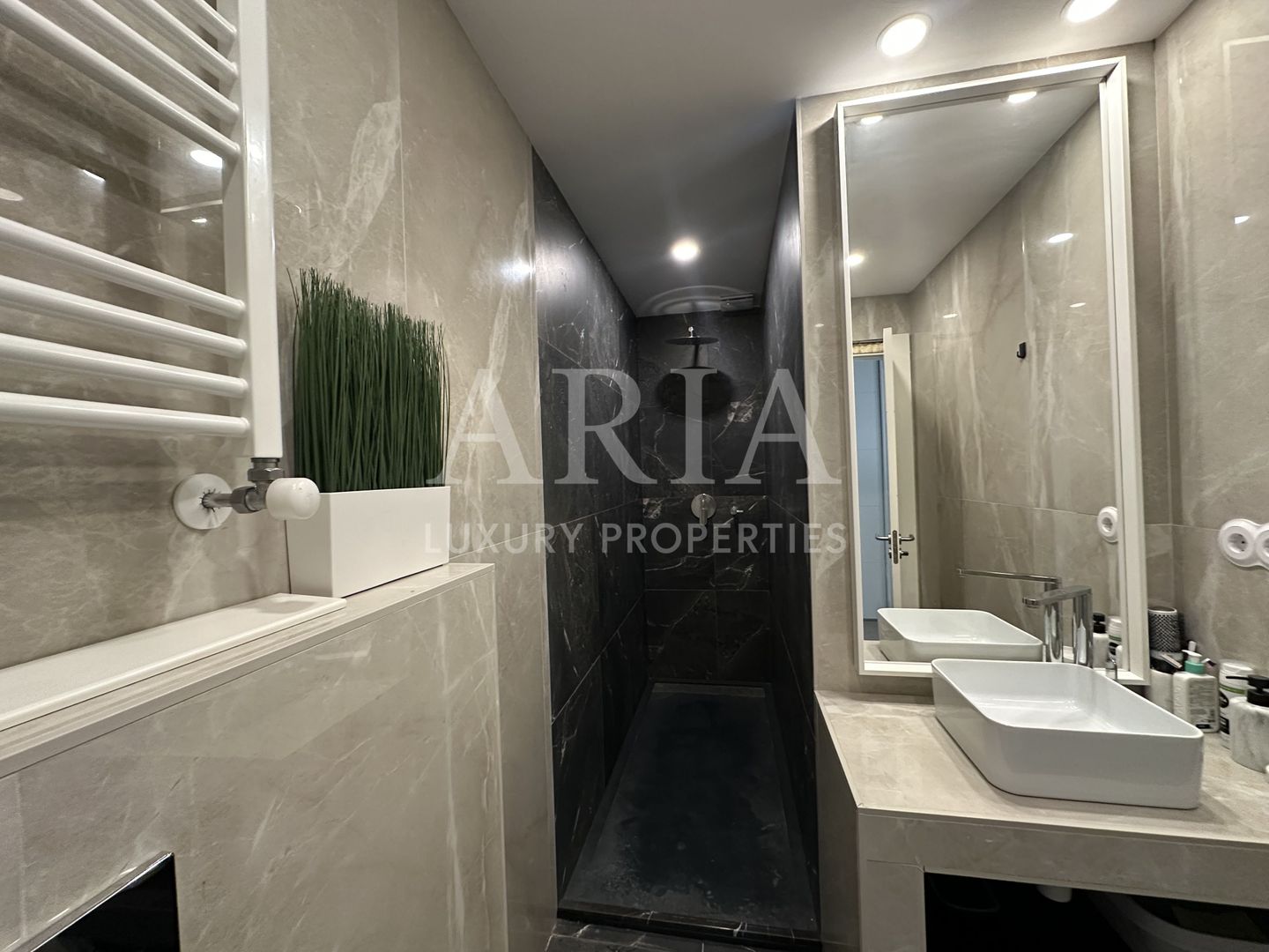 TRIANA 3 CAMERE | CURTE | PISCINA | GYM - Poză 12