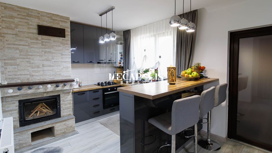 Casă spațioasă 4 dormitoare Sânpetru, 500 mp teren, mobilată complet - Poză 3