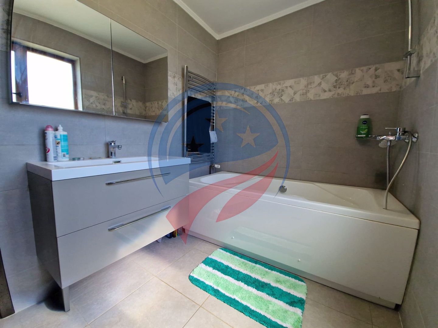 CASA P +E  5 camere -Cosoveni - Poză 11