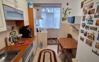 Apartament cu 2 camere, etaj 3/4, Micro 16 - Poză 2