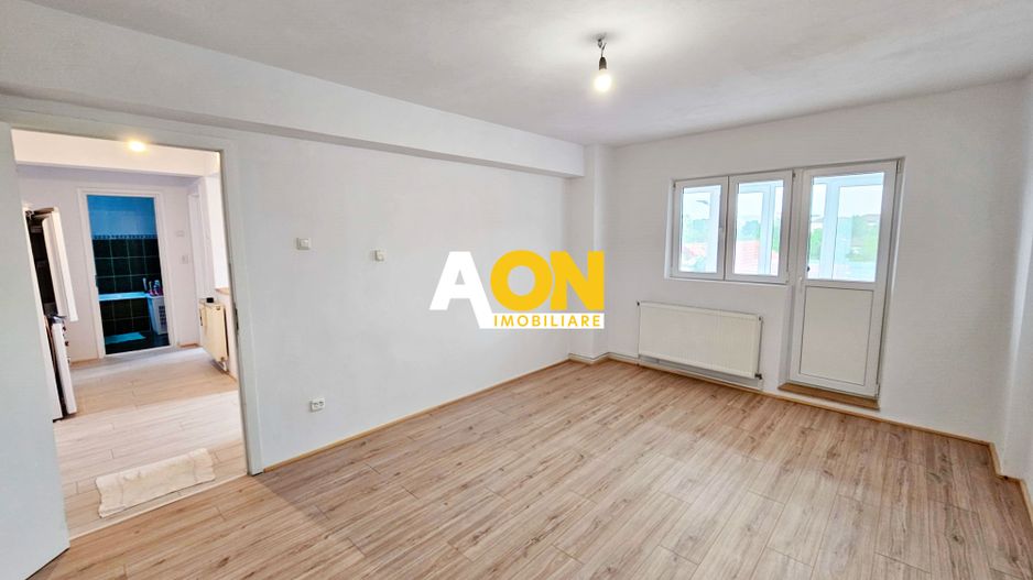 Apartament 2 camere, decomandat, renovat, etaj 2, zona Prestige - Poză 1