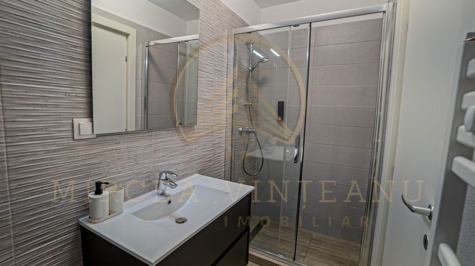 Mamaia - Apartament de 3 camere cu vedere la lac si mare. - Poză 16