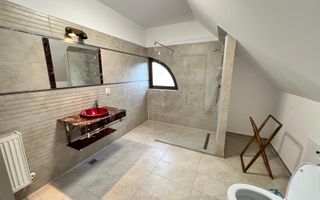 Casa cu 7 camere | 3 balcoane | Garaj | 220 mp + 80 mp curte | Cartier Panorama - Poză 30