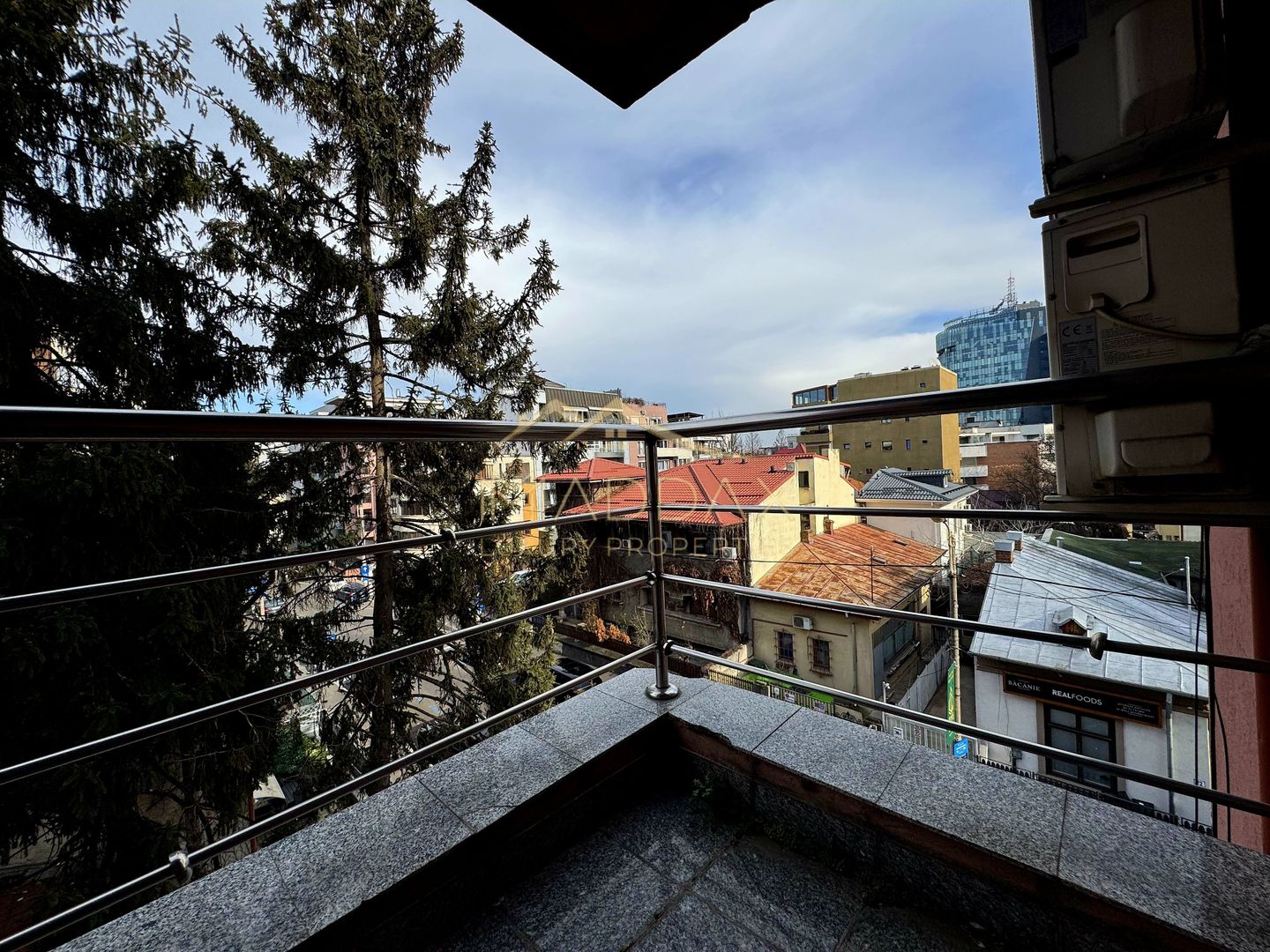 Apartament Elegant de Închiriat – 5 Camere/ 3 Băi, *Arcul de Triumf* - Poză 65