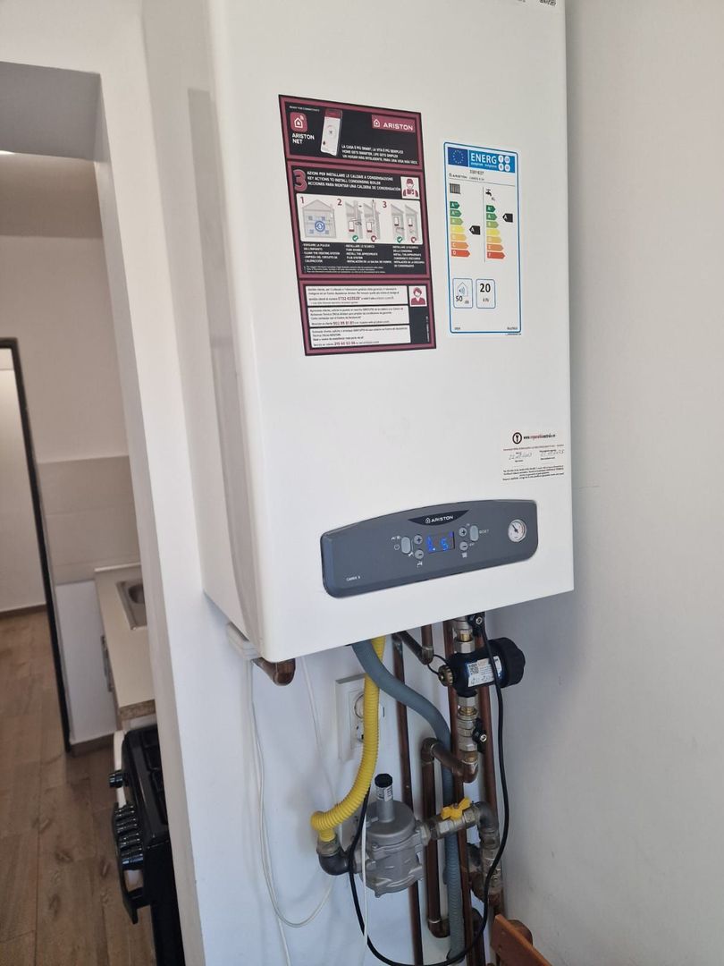 Garsoniera Superba Pajura Cu Centrala - Poză 5