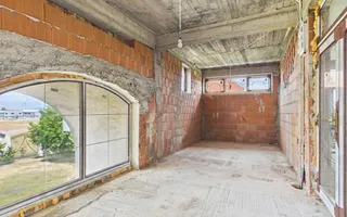 Clădire 850 mp, Czaran Gyula, 8 parcări - Poză 16