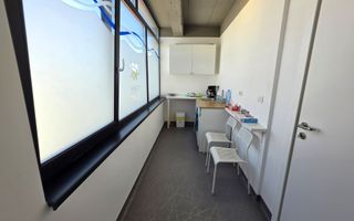Birou modern de 100 mp în zona centrală – Ideal pentru afacerea ta - Poză 10