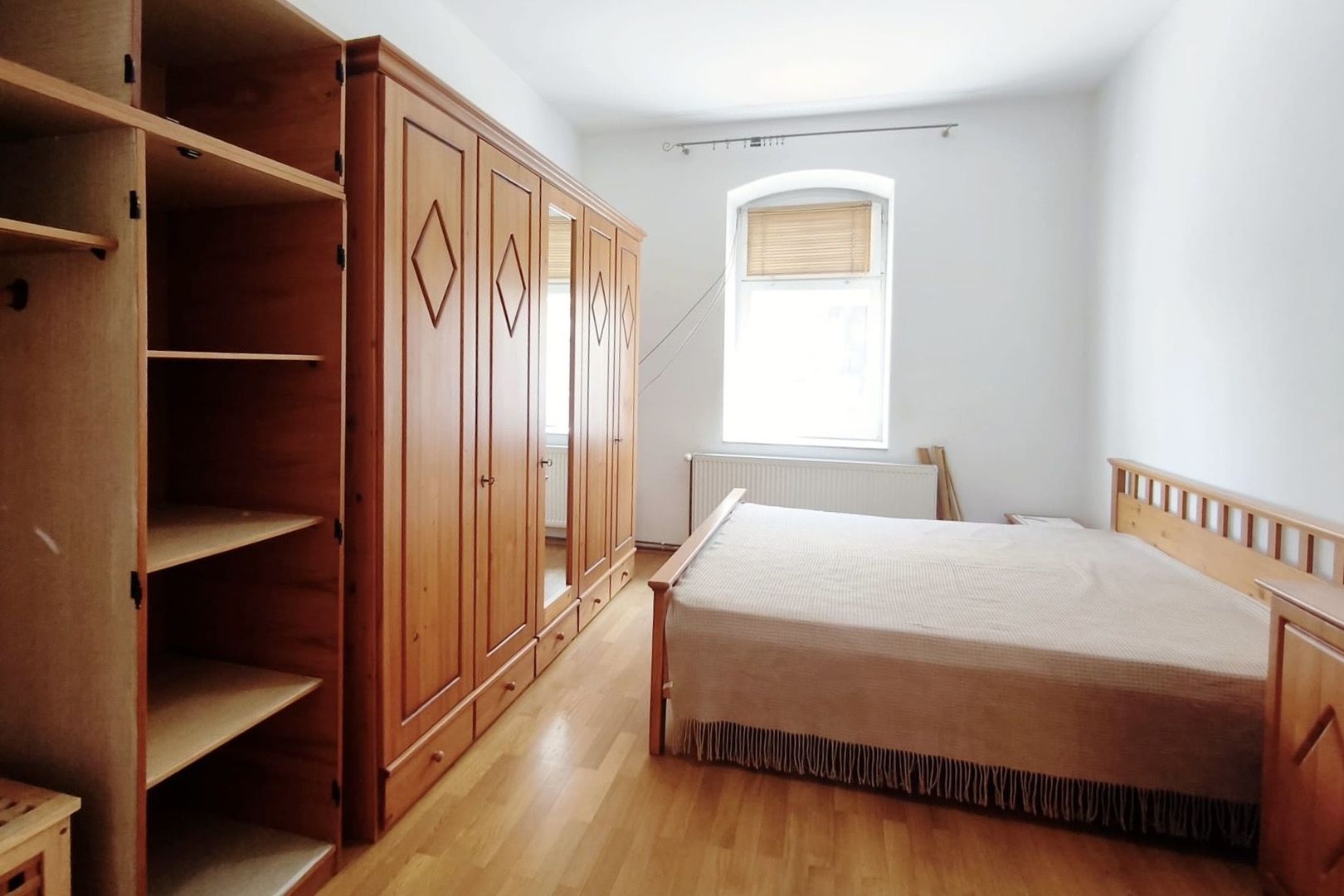 Apartament 4 camere, 132 mp, parter inalt, Piata Catedralei - Poză 9