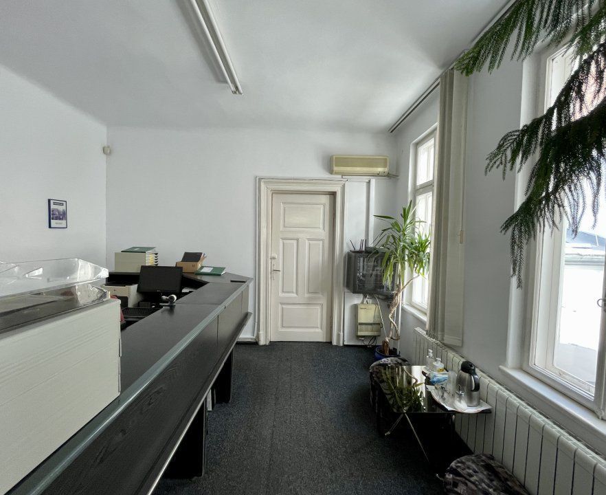 Casa D+P+1 cu curte 100mp, incadrare birouri, zona Eminescu - Poză 5