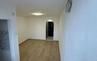 BRASADAS vinde garsoniera pe Ostrovului etaj 4/4. - Poză 3