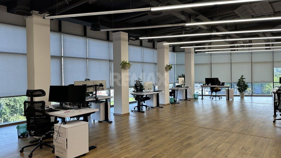 Chirie Spații de Birou 420 m2.și 300m²   sectorul Rîșcani. - Poză 4