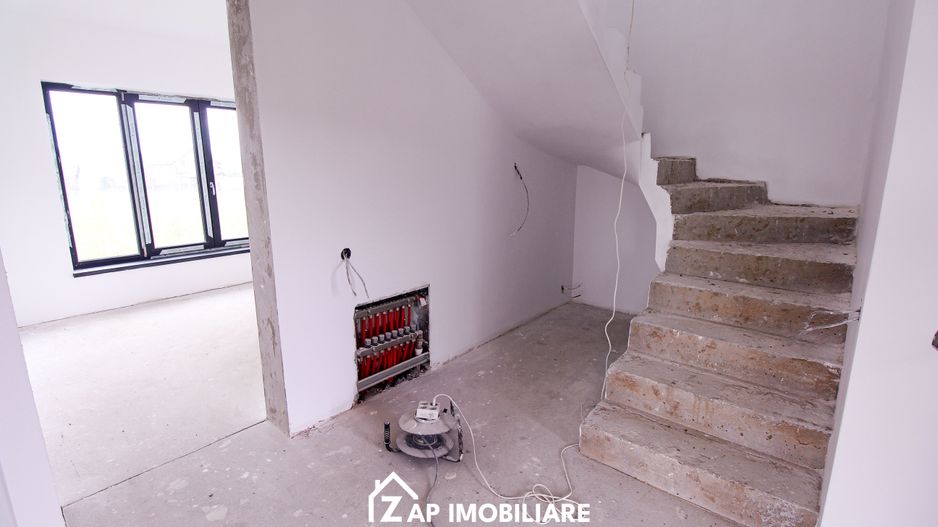 Corunca - Casă Individuală P+1 - 5 Camere (4 Dormitoare) - Teren 490 mp - Semifi - Poză 9