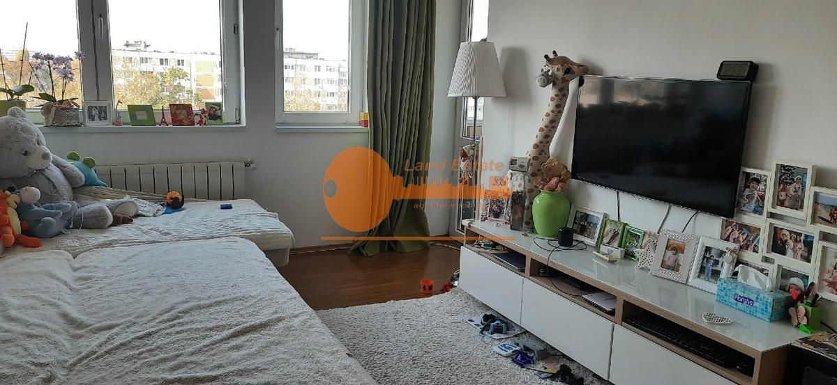 Apartament 2 camere zona Gorjului 5 minute de metrou - Poză 1