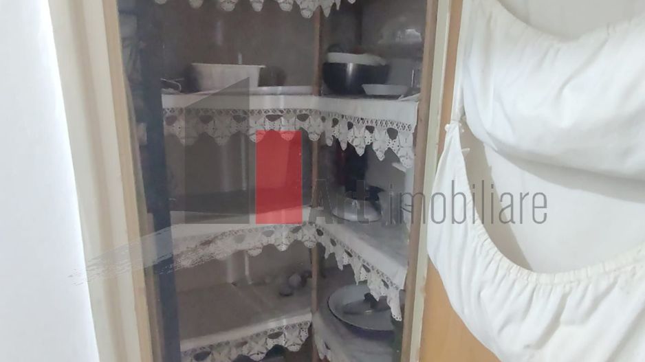 Vânzare apartament 3 camere Bd. Obregia - Pța Străduinței - Poză 12