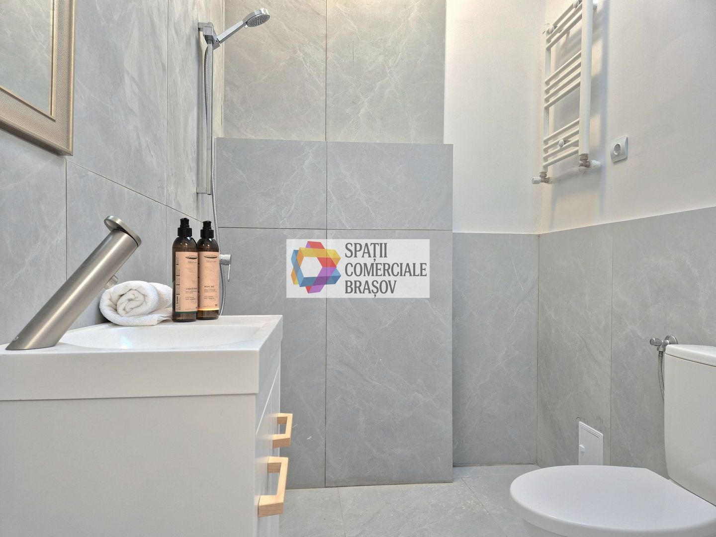 Casa de vânzare zona Centrală - 225 mp - Poză 22