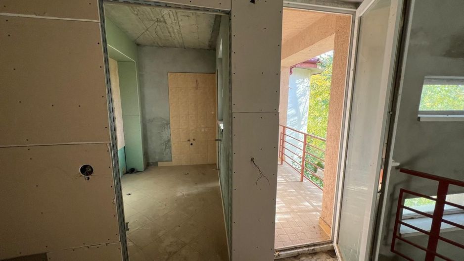 Casa la gri in Pipera  cu potential 1000 euro m2 - Poză 20