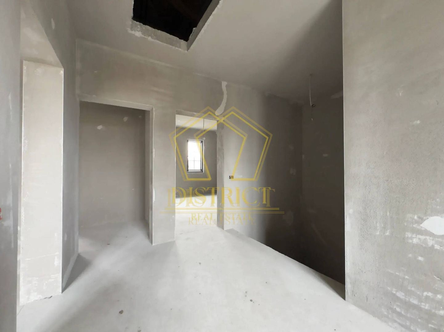 Casa superba cu 5 camere si garaj | Dumbravita - Poză 7